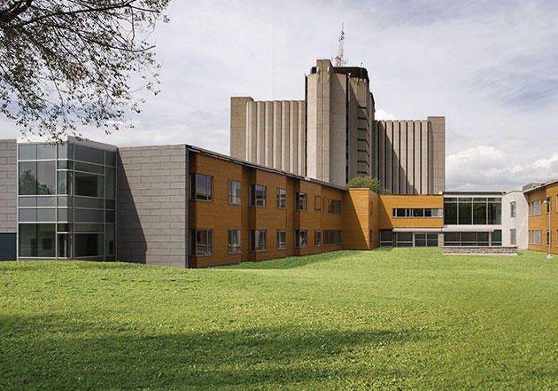 The outside of Ste-Anne's Veterans Hospital.